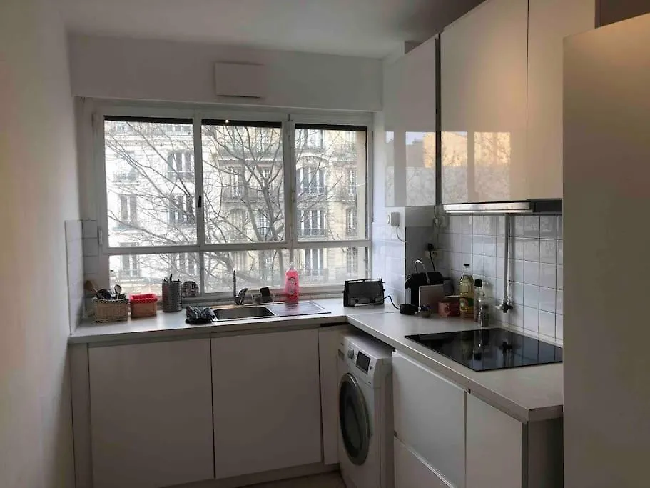 Grand Appartement Proche Metro Párizs