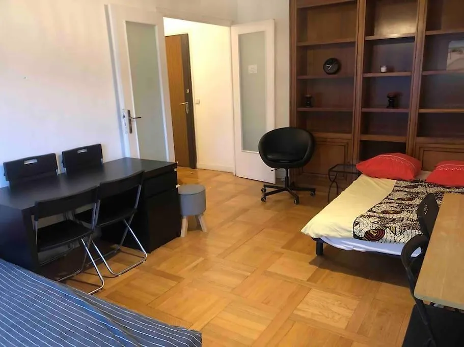 Grand Appartement Proche Metro Párizs 0*,